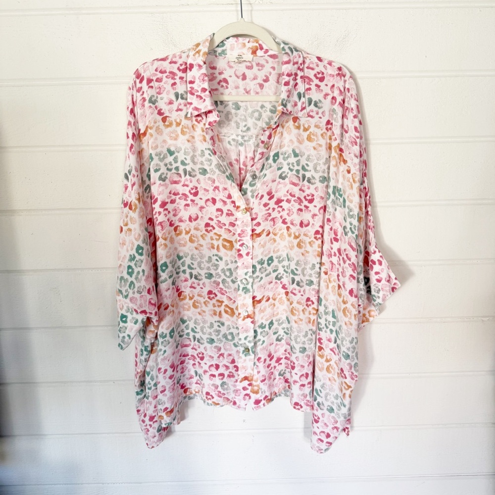 Like New Entro Multicolor Animal Print Button Down Short Sleeve Shirt Size 2X